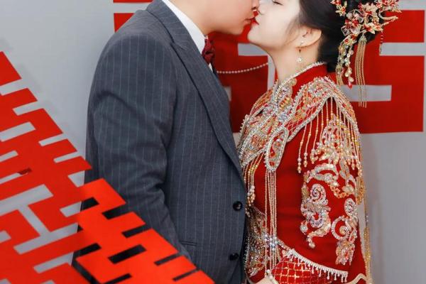 2025年八月初八适合结婚吗